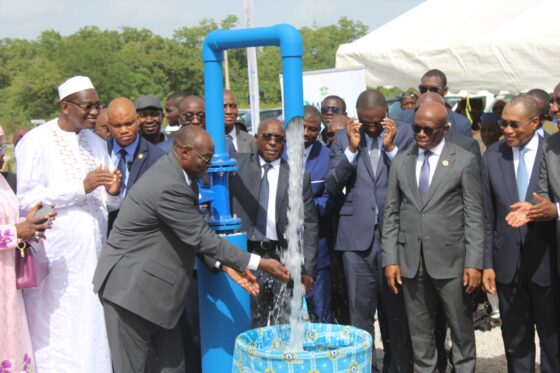 Accès à l’eau potable : le Vice-président de la République ouvre les vannes du système d’alimentation en eau potable de la ville d’Odienné